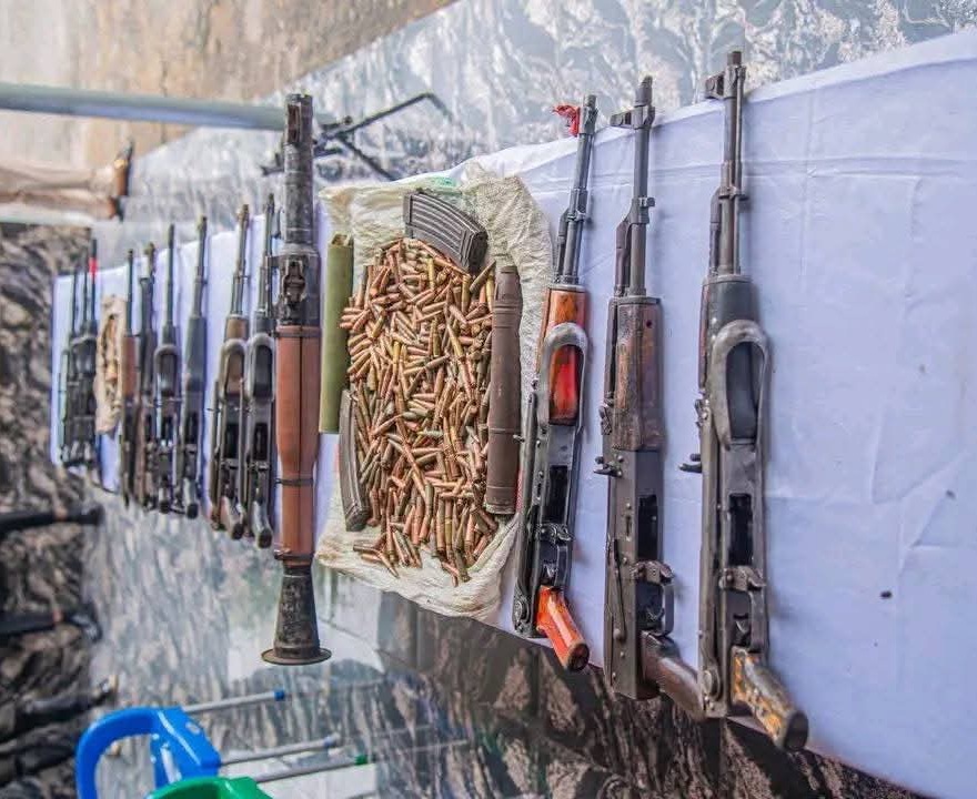Benue Police Records Breakthrough, Arrests More Gun Runners, Recovers 12 AK47 Rifles 2 GPMG, 2,222 Ammunition