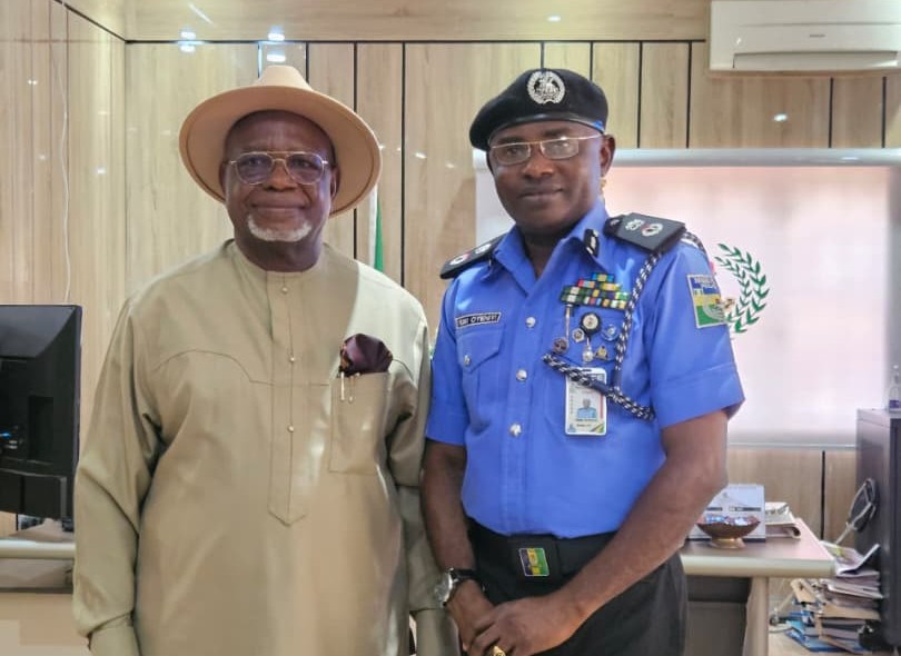 PHOTO NEWS: Delta CP Oyeniyi Receives REC
